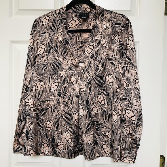 LIZ CLAIBORNE Career,Women's Blouse size M V-NECK LONG SLEEVES EXCEL/CONDITION # - Picture 1 of 5